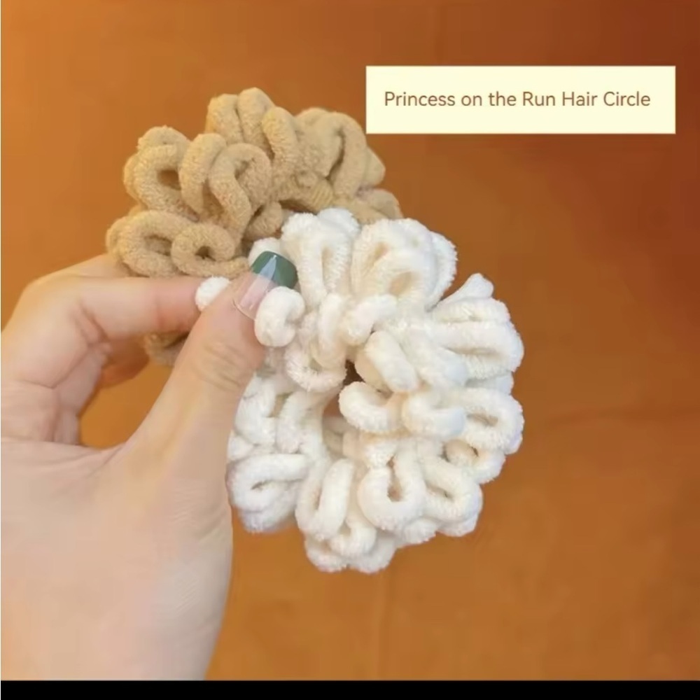 54-Piece Hair Accessory Set in Neutral Tones
0206 - Picture 5 of 5